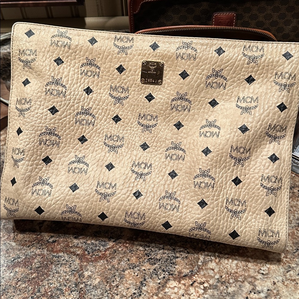 MCM Large Clutch